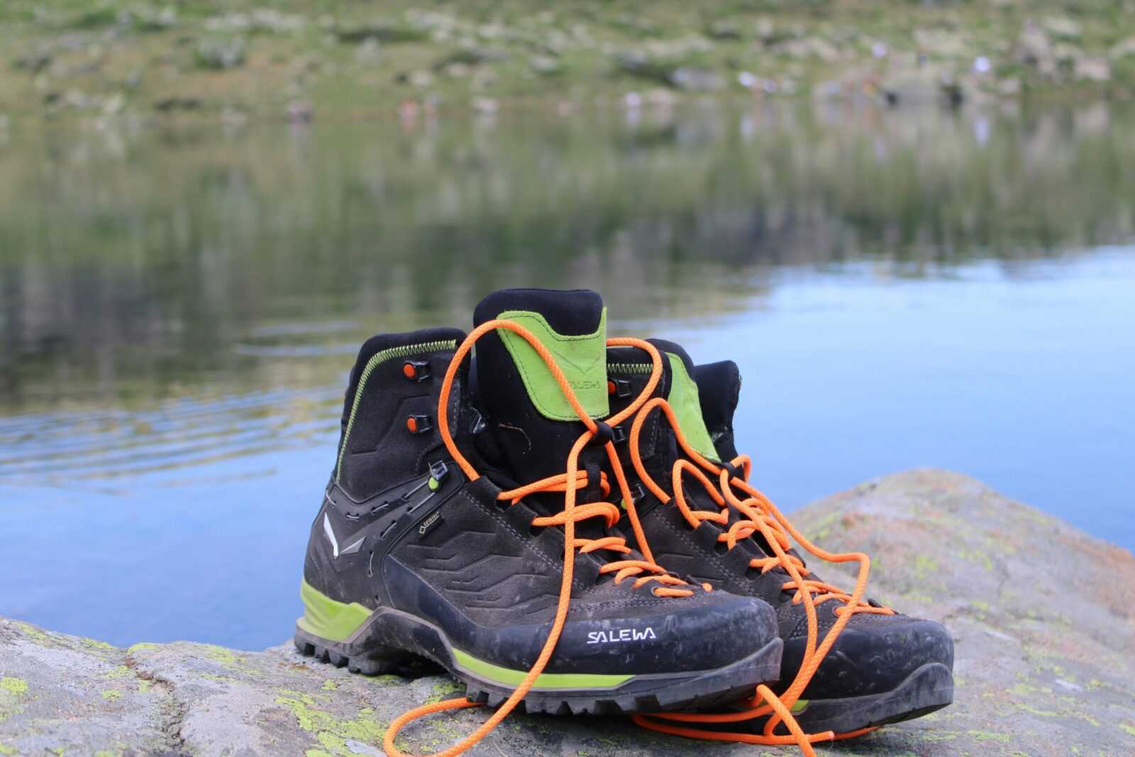 best hiking boots guide